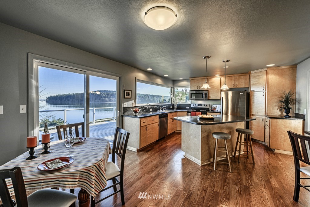 15255 Deception Road Anacortes, WA 98221 - Photo 13 of 25 Gallery Image 13