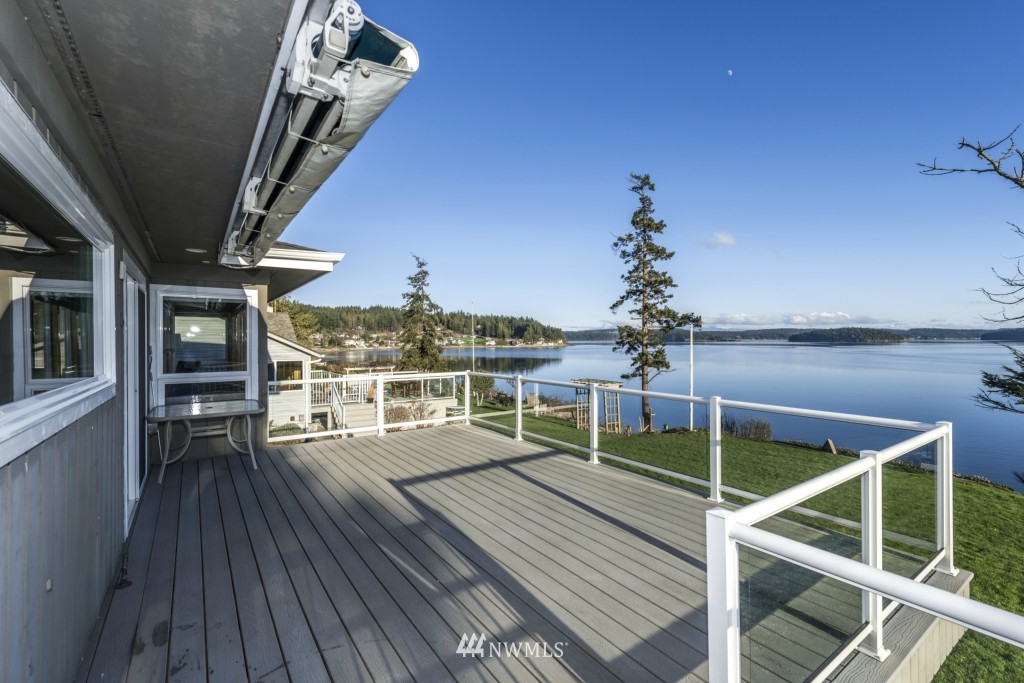 15255 Deception Road Anacortes, WA 98221 - Photo 6 of 25 Gallery Image 6