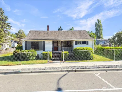 $389,950 | 702 Martin Street, Steilacoom, WA 98388