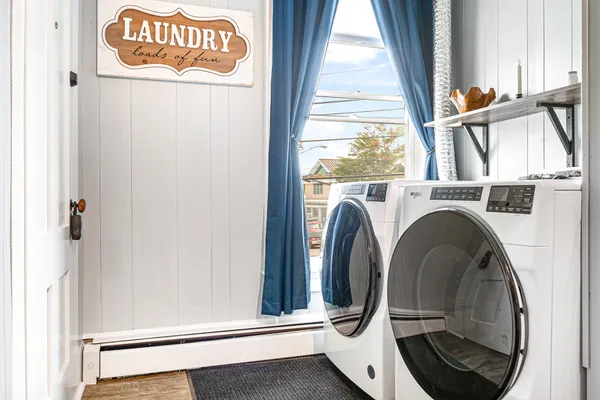 $1,200 | 121 Main Street, Unit 3, Colebrook, NH 03576