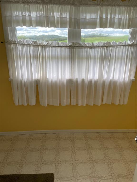 527 Chartiers Run Road Canonsburg, PA 15317 - Photo 16 of 20 Gallery Image 16