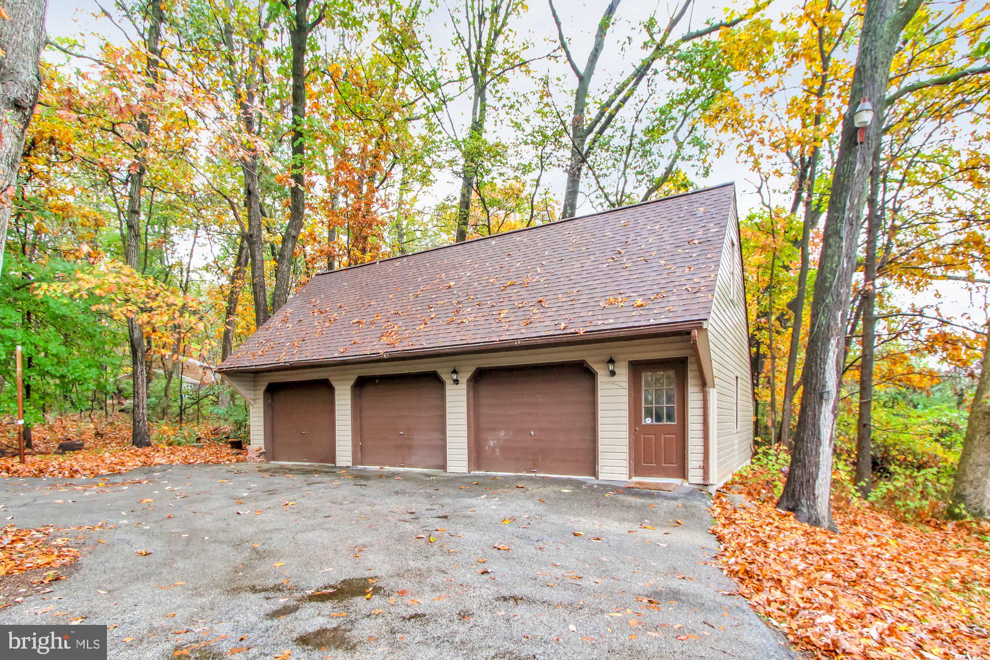 5054 Walters Hatchery Road Spring Grove, PA 17362 - Photo 23 of 30