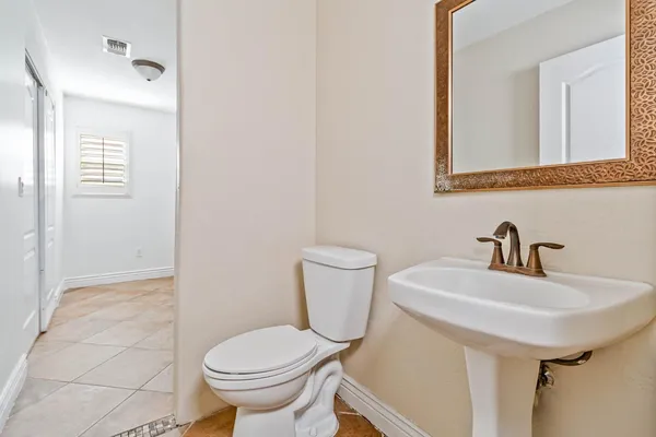 $489,000 | 3292 North Wheeler Avenue, Fresno, CA 93722