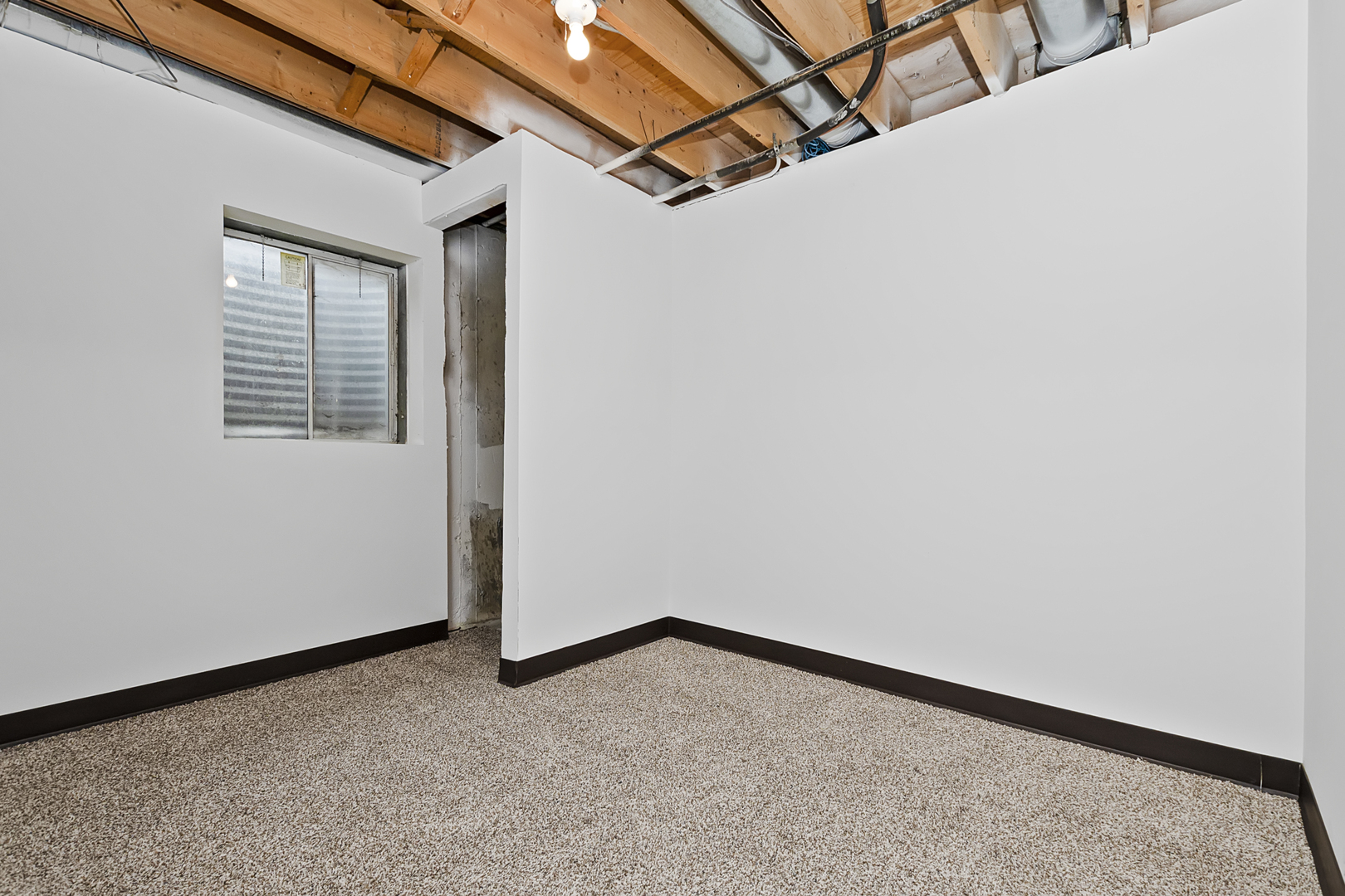 6823 Roberts Road Bridgeview, IL 60455 - Photo 17 of 22 a view of an empty room