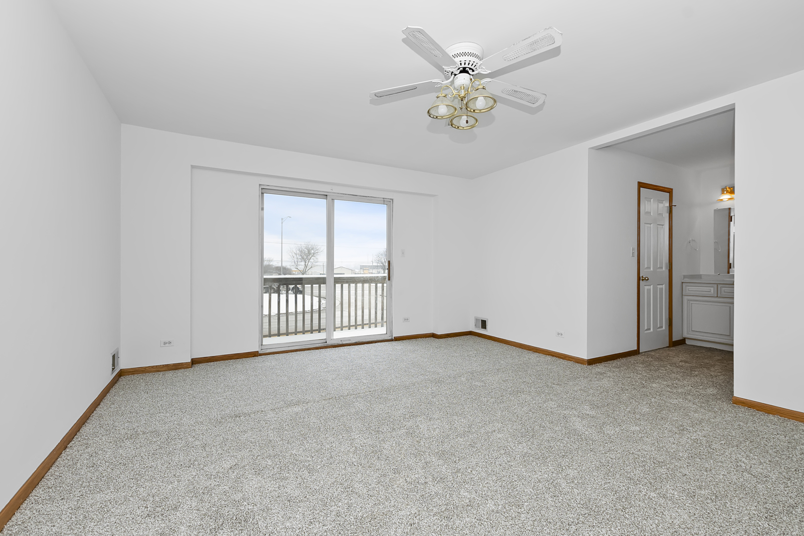 6823 Roberts Road Bridgeview, IL 60455 - Photo 10 of 22 a view of an empty room with a window