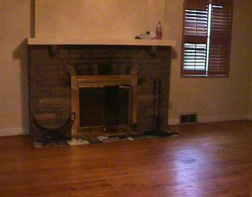 702 Greenlee Road Whitehall, PA 15227 - Photo 4 of 8 Living Room.