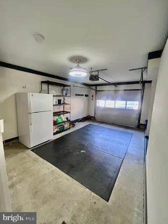 a view of a garage