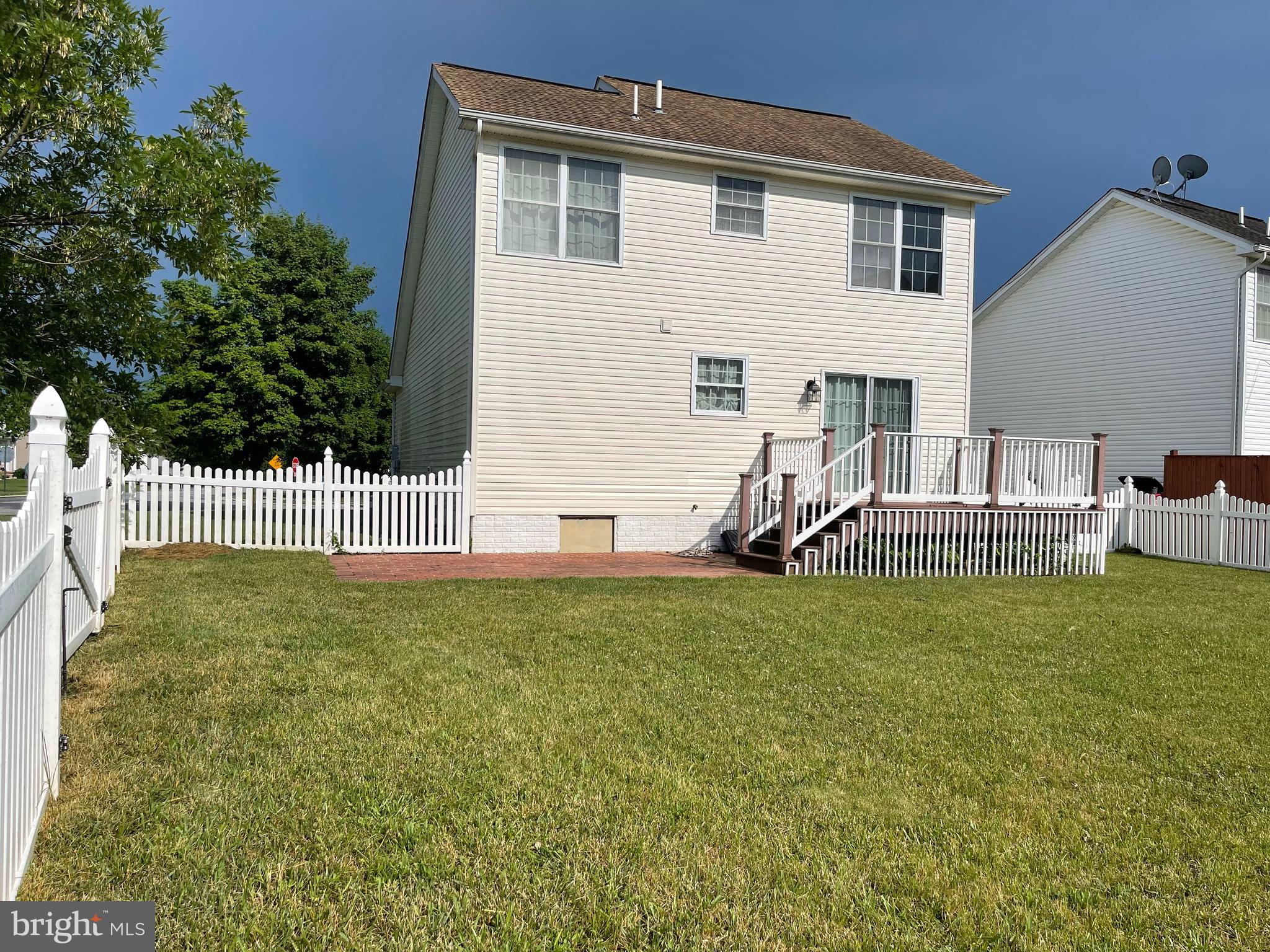 171 Peter Rabbit Drive Ranson, WV 25438 - Photo 7 of 35