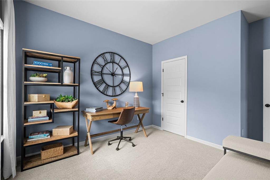 132 Andros Loop Dalton, GA 30721 - Photo 32 of 40 a living room with furniture