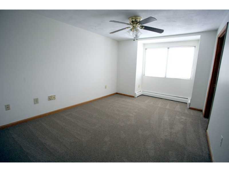 7 Wake Robin Road, Unit 1605 Lincoln, RI 02865 - Photo 12 of 17 Bedroom.