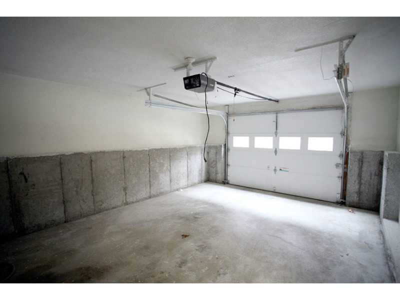 7 Wake Robin Road, Unit 1605 Lincoln, RI 02865 - Photo 17 of 17 Parking Lot/Garage.