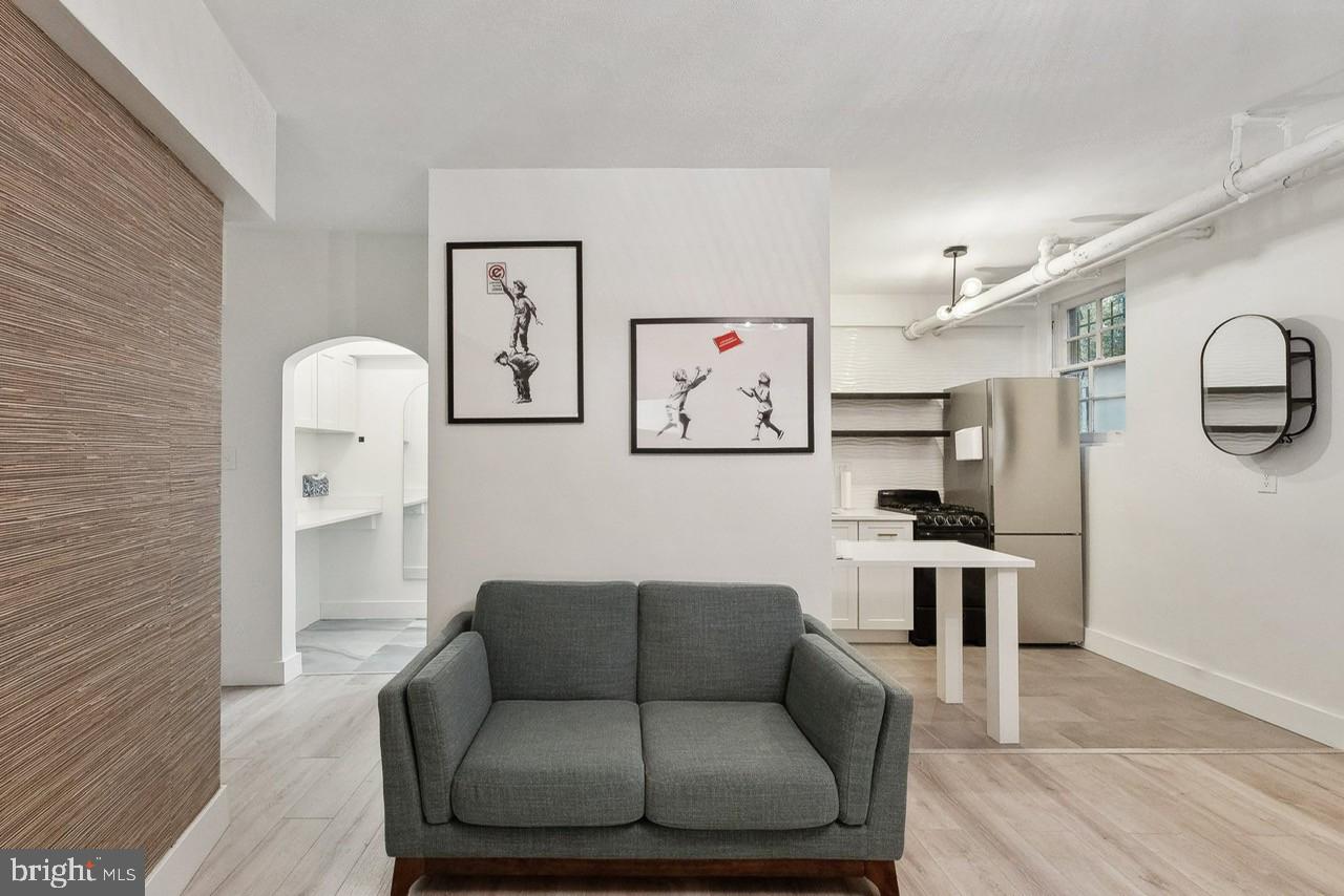 3039 Macomb Street Northwest, Unit 3A Washington, DC 20008 - Photo 16 of 35