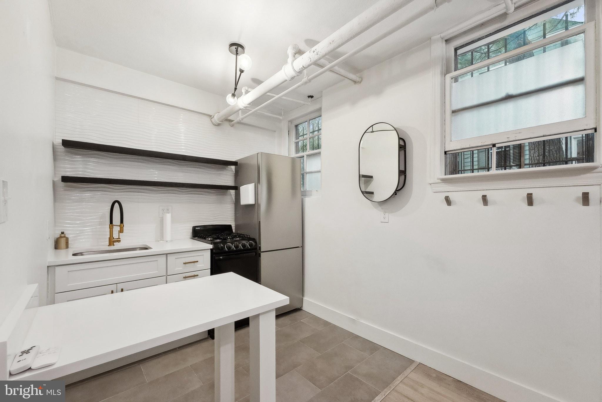 3039 Macomb Street Northwest, Unit 3A Washington, DC 20008 - Photo 18 of 35