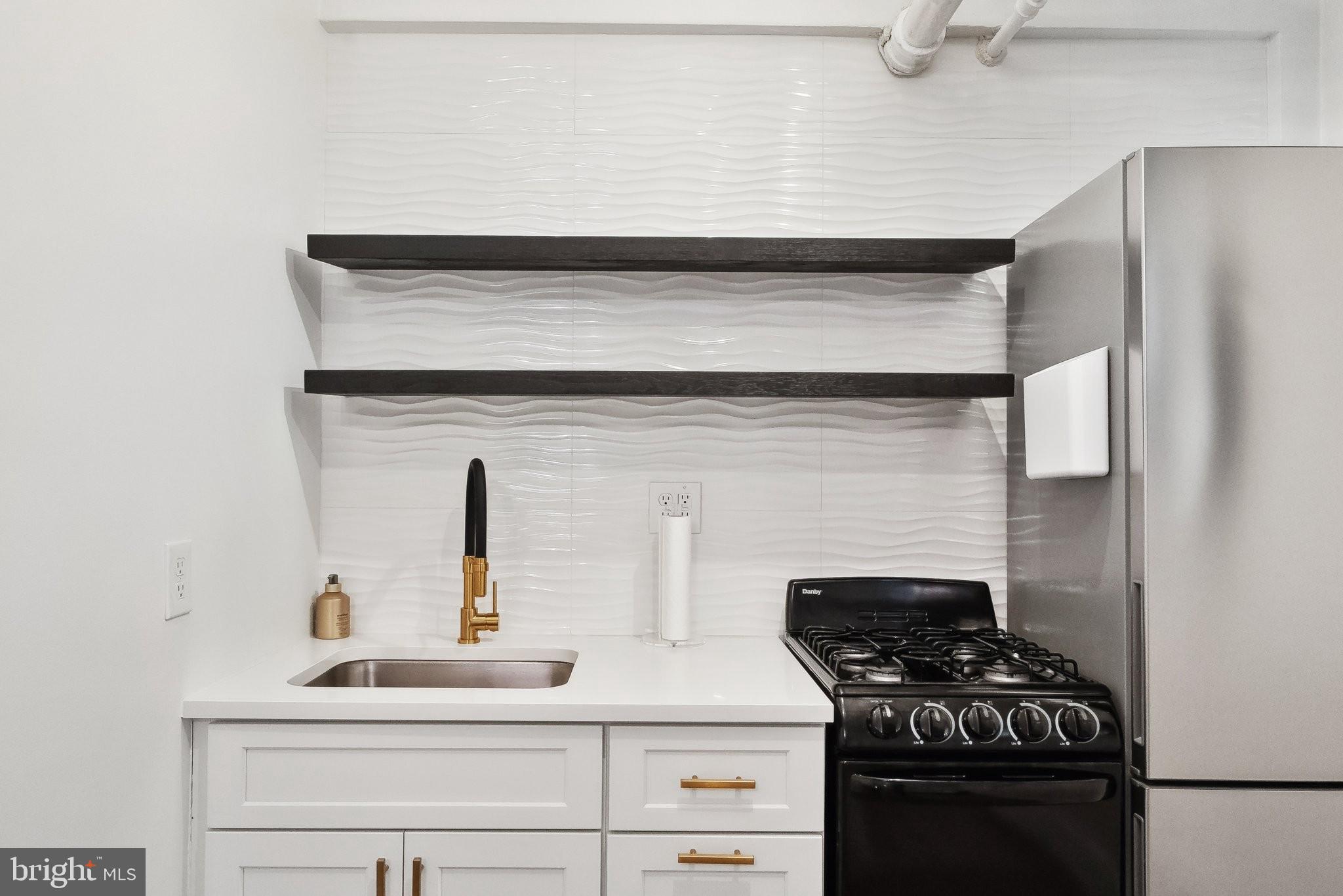 3039 Macomb Street Northwest, Unit 3A Washington, DC 20008 - Photo 20 of 35