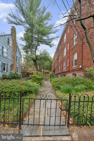 $180,000 | 3039 Macomb Street Northwest, Unit 3A, Washington, DC 20008