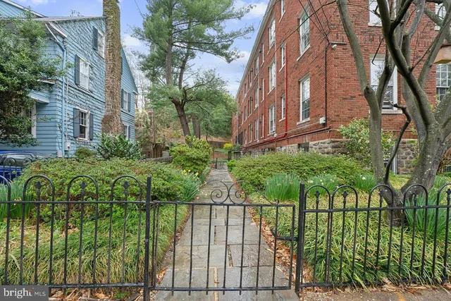 $180,000 | 3039 Macomb Street Northwest, Unit 3A, Washington, DC 20008