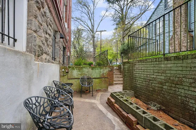 $180,000 | 3039 Macomb Street Northwest, Unit 3A, Washington, DC 20008