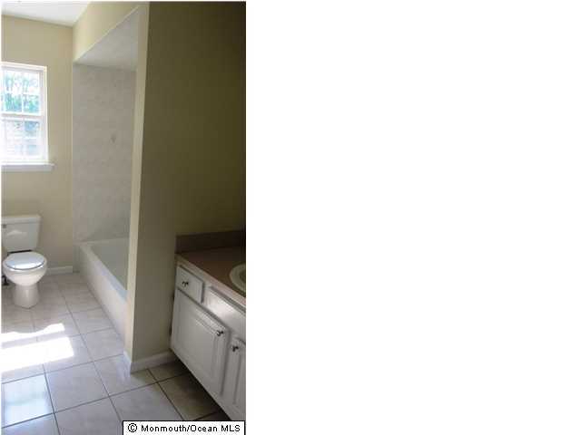 427 Meadowood Road Jackson, NJ 08527 - Photo 21 of 25 Additional Photo