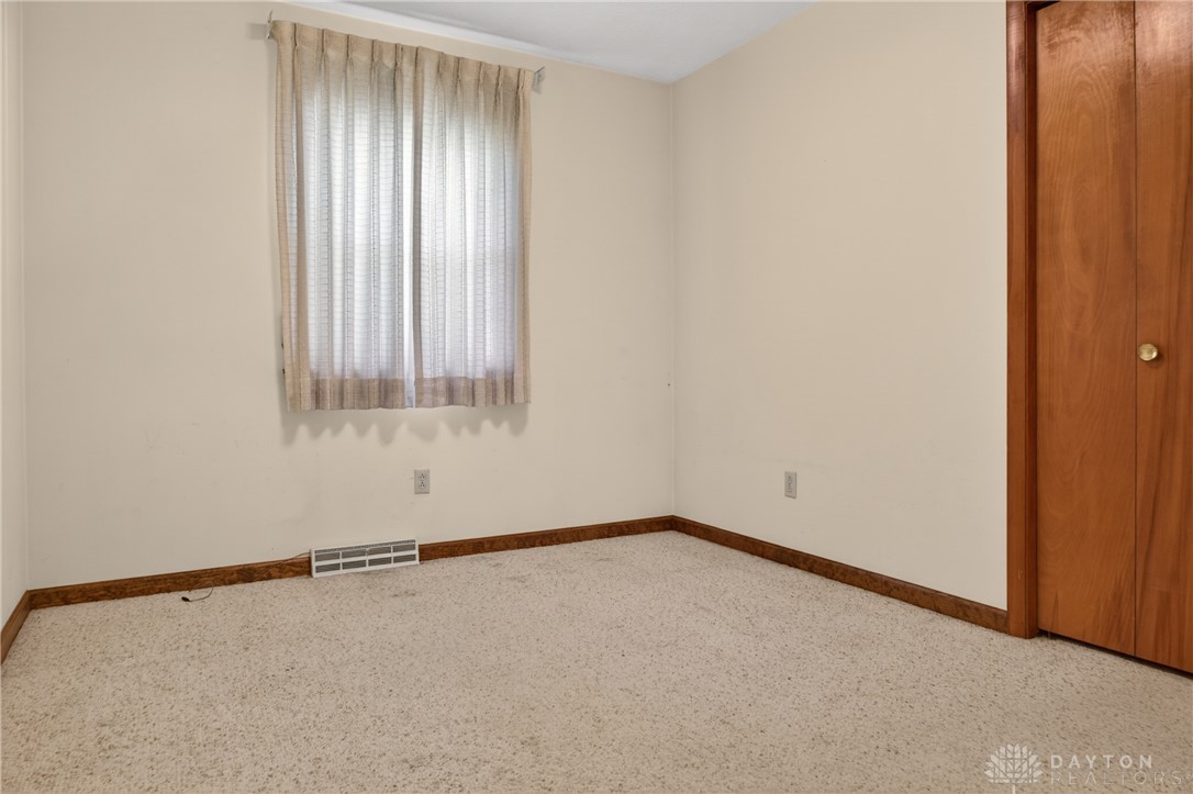 2105 Fenner Road Troy, OH 45373 - Photo 27 of 43