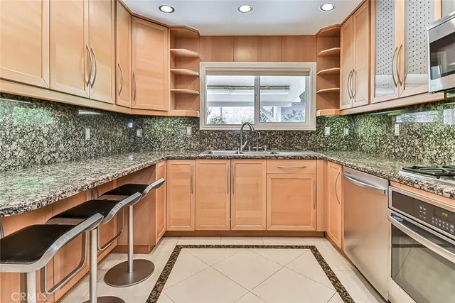 $5,750 | 19051 Los Alimos Street, Porter Ranch, CA 91326