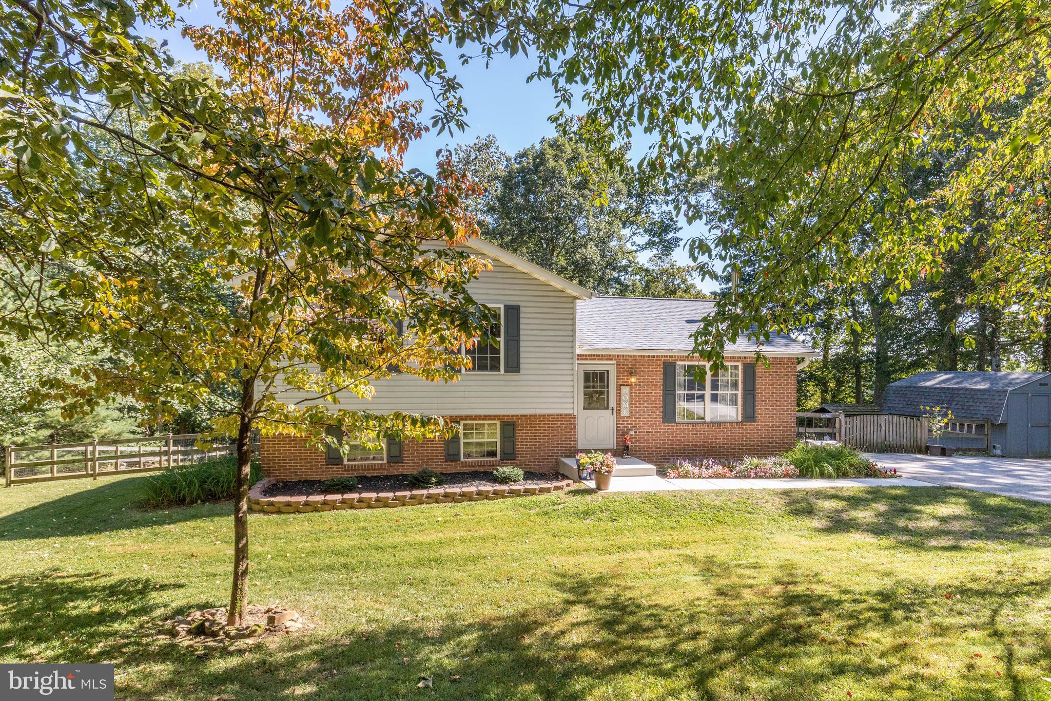 4049 Rinehart Road Westminster, MD 21158 - Photo 3 of 49 Gallery Image 3