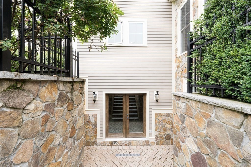 451 York Street Canton, MA 02021 - Photo 32 of 38 Gallery Image 32