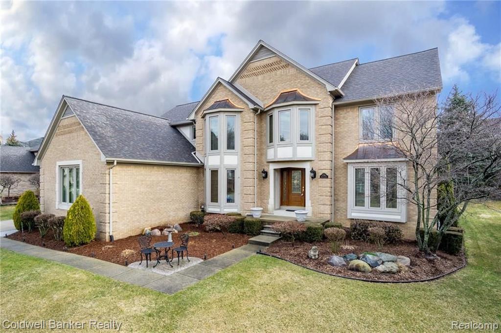 3736 Newcastle Drive Rochester Hills, MI 48306 - Photo 2 of 40