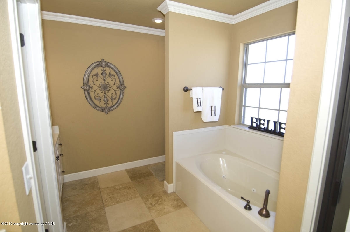 19300 Saddleback Road Amarillo, TX 79119 - Photo 20 of 36 master bath view 3