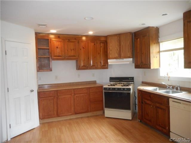 13325 Centerville Road Disputanta, VA 23842 - Photo 4 of 9 Gallery Image 4