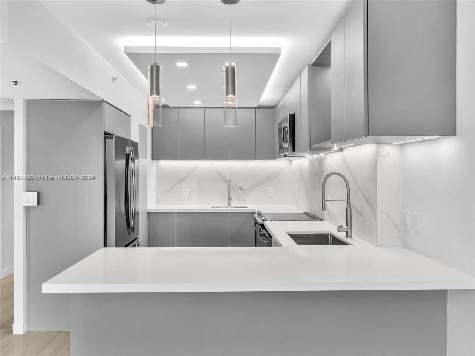 4101 Pine Tree Drive, Unit 621 620 Miami Beach, FL 33140 - Photo 57 of 73