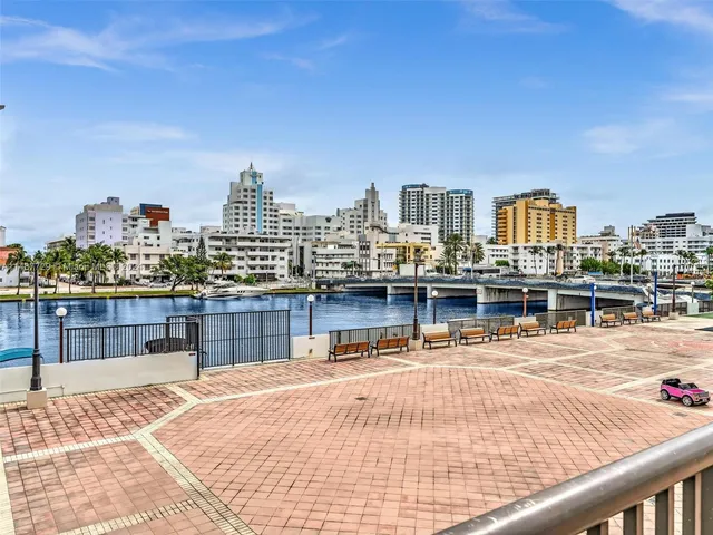 $1,350,000 | 4101 Pine Tree Drive, Unit 621 620, Miami Beach, FL 33140