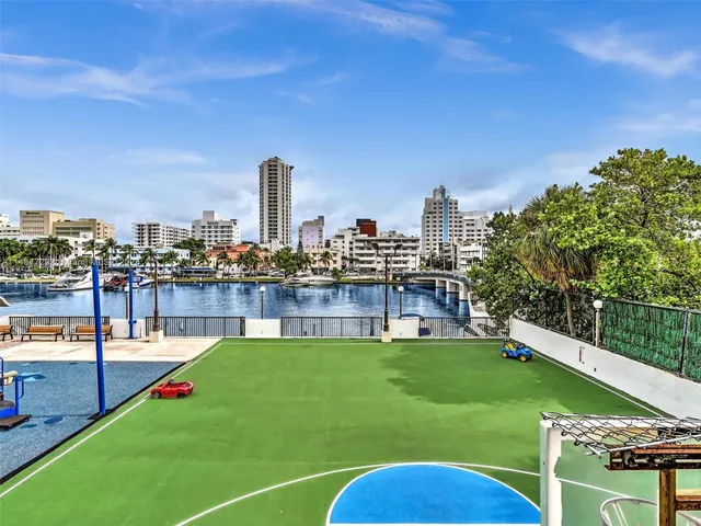 $1,350,000 | 4101 Pine Tree Drive, Unit 621 620, Miami Beach, FL 33140