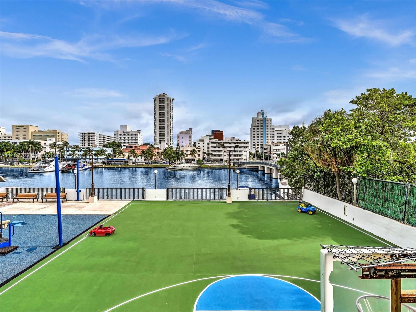 4101 Pine Tree Drive, Unit 621 620 Miami Beach, FL 33140 - Photo 61 of 73