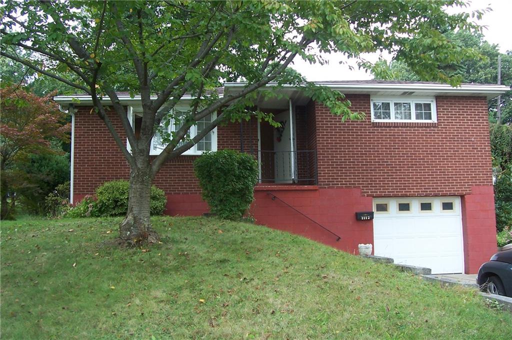 1112 McElheny Rd Extension Pittsburgh, PA 15209 - Photo 2 of 21