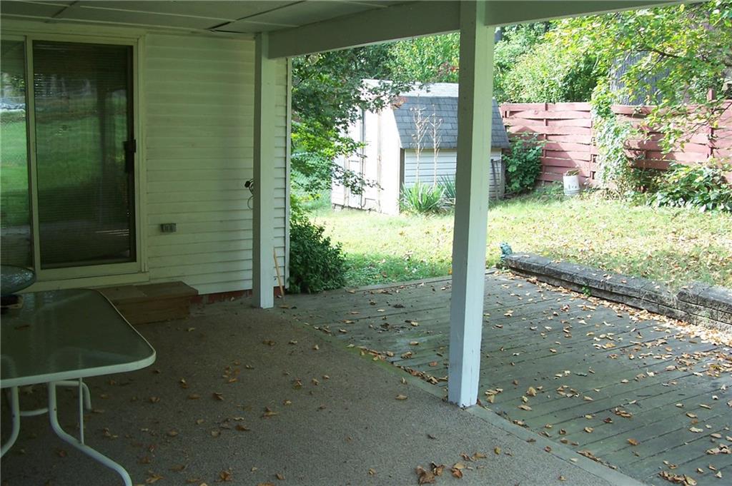 1112 McElheny Rd Extension Pittsburgh, PA 15209 - Photo 19 of 21