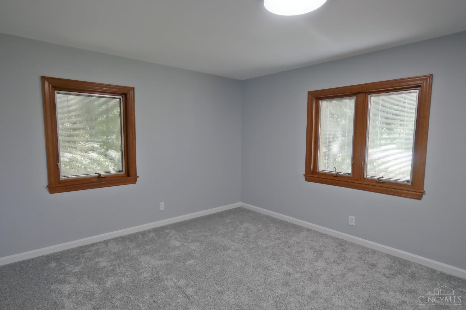 7086 Bridgetown Road Cincinnati, OH 45248 - Photo 9 of 20