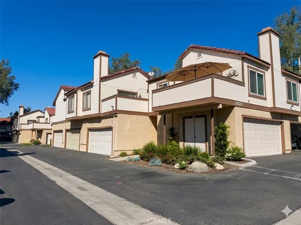 $449,500 | 2021 South Campus Avenue, Unit F, Ontario, CA 91761
