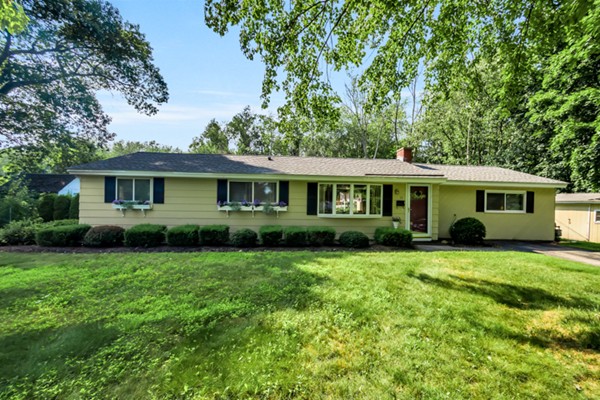 11 Hazelwood Road Maynard, MA 01754 - Photo 1 of 23 Gallery Image 1