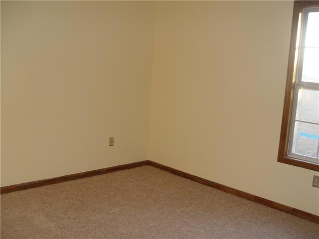 940 Annie Wade Road Pulaski, TN 38478 - Photo 5 of 8 Gallery Image 5