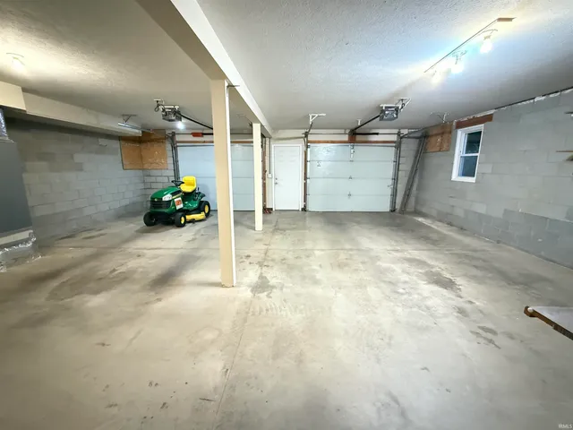 $350,000 | 1791 North Hartstrait Road, Bloomington, IN 47404