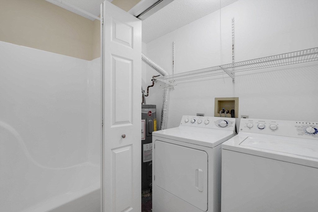 16 Maple Crest Circle, Unit J Holyoke, MA 01040 - Photo 24 of 34