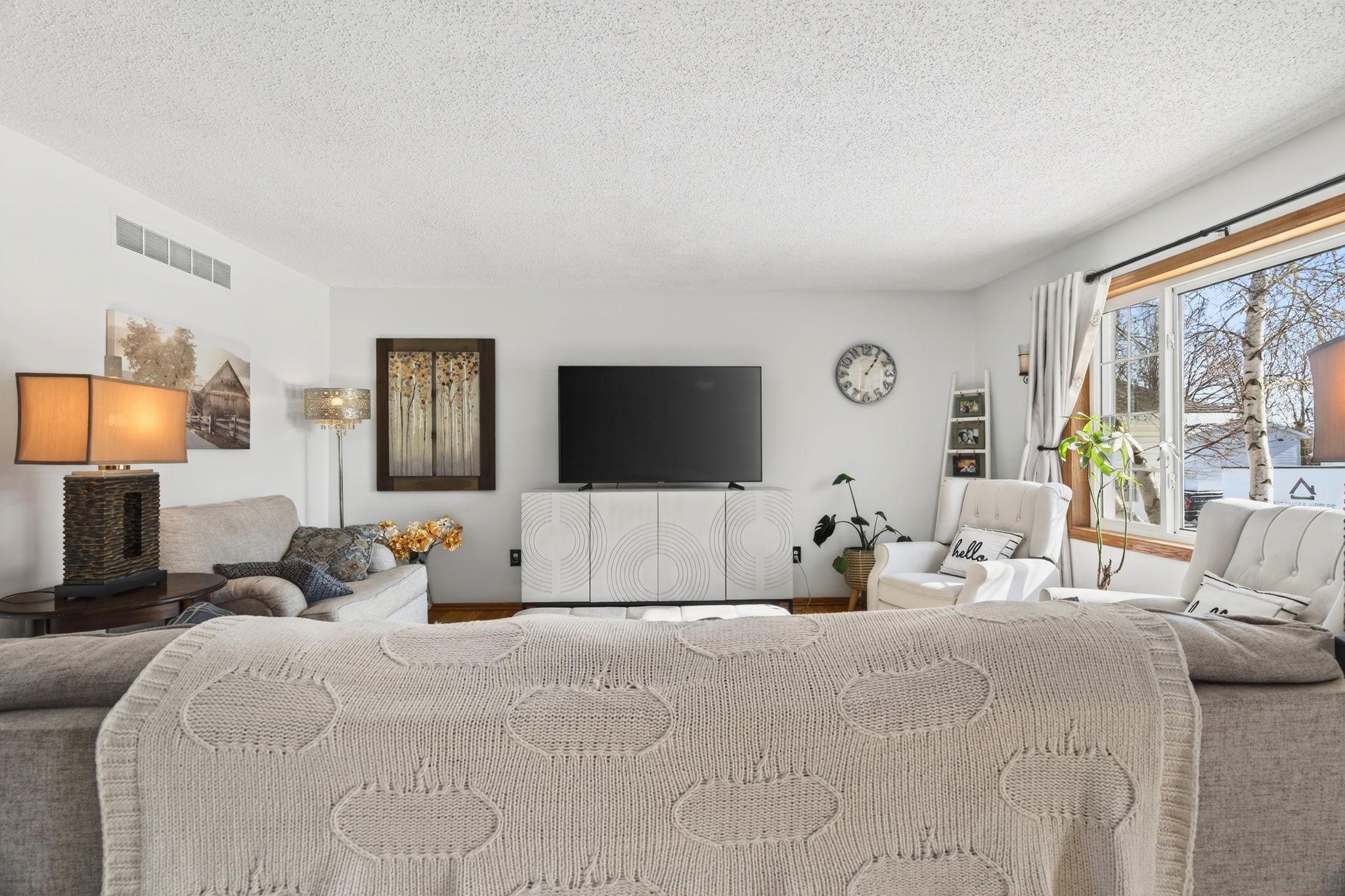 4839 Salley Lane Northwest Rochester, MN 55901 - Photo 4 of 26