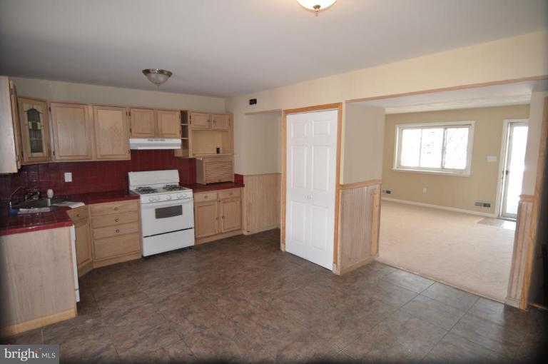 7815 Jamesford Road Dundalk, MD 21222 - Photo 2 of 15 Kitchen