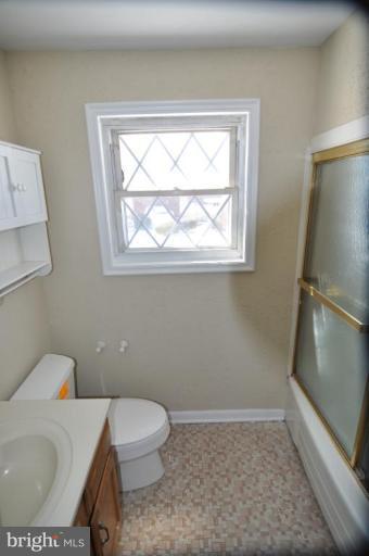 7815 Jamesford Road Dundalk, MD 21222 - Photo 7 of 15 Bath #1