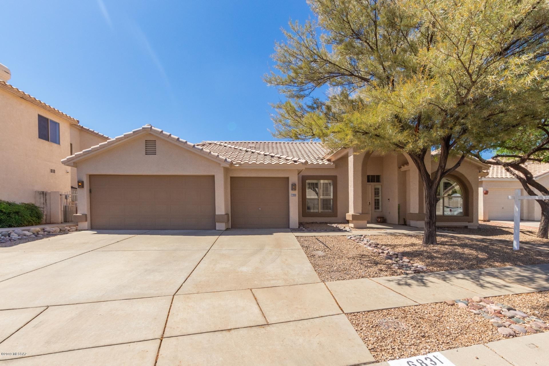 6831 West Rifle Way Tucson, AZ 85743 - Photo 1 of 17