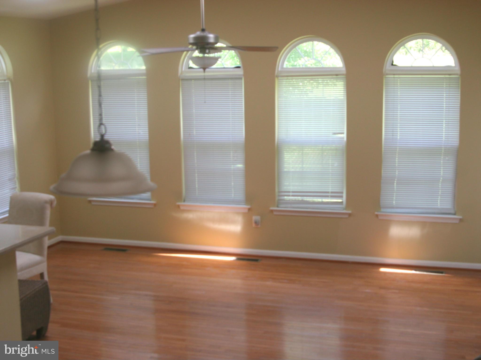 11202 Old York Road Bowie, MD 20721 - Photo 3 of 7 Interior (General)