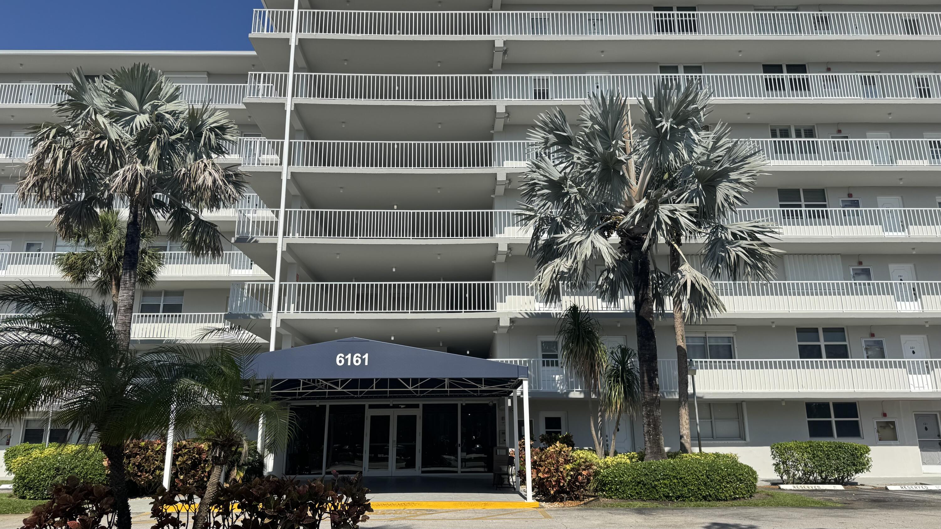 6161 Northwest 2nd Avenue, Unit FURNISHED Boca Raton, FL 33487 - Photo 15 of 22 IMG_7073