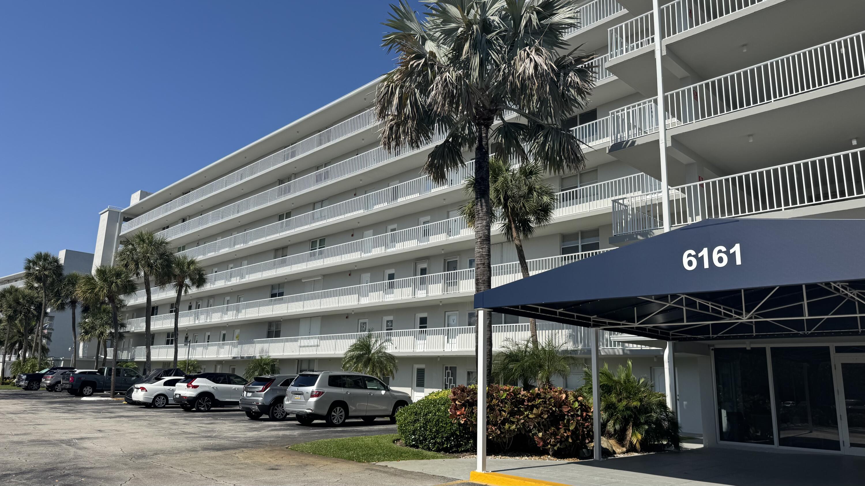 6161 Northwest 2nd Avenue, Unit FURNISHED Boca Raton, FL 33487 - Photo 16 of 22 IMG_7074