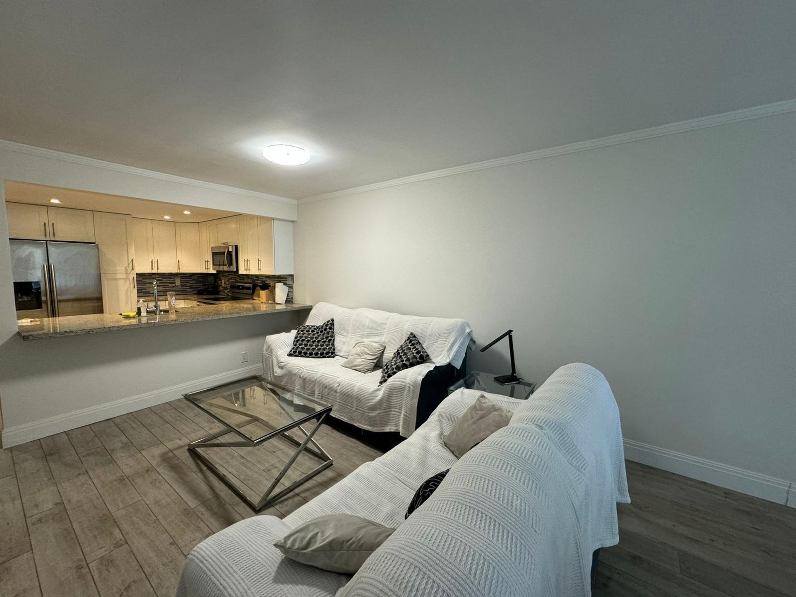 6161 Northwest 2nd Avenue, Unit FURNISHED Boca Raton, FL 33487 - Photo 5 of 22 WhatsApp Image 2025-04-01 at 16.28.42 (2