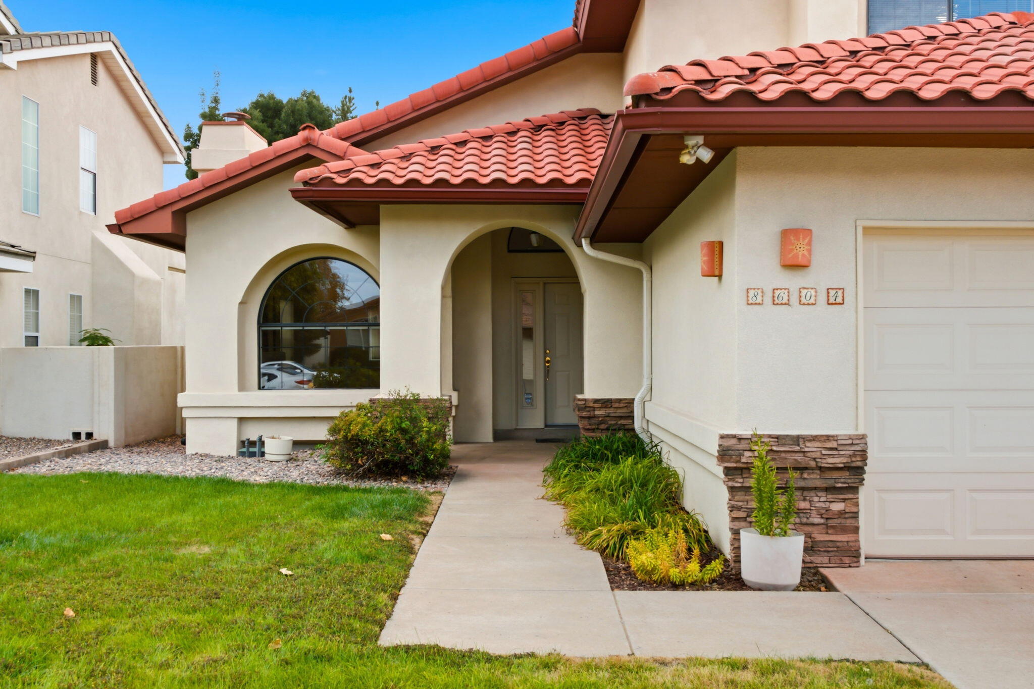 8604 Vineyard Ridge Road Northeast Albuquerque, NM 87122 - Photo 3 of 30 Gallery Image 3